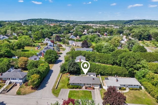 34 Duston Dr, Methuen, MA 01844