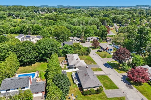 34 Duston Dr, Methuen, MA 01844