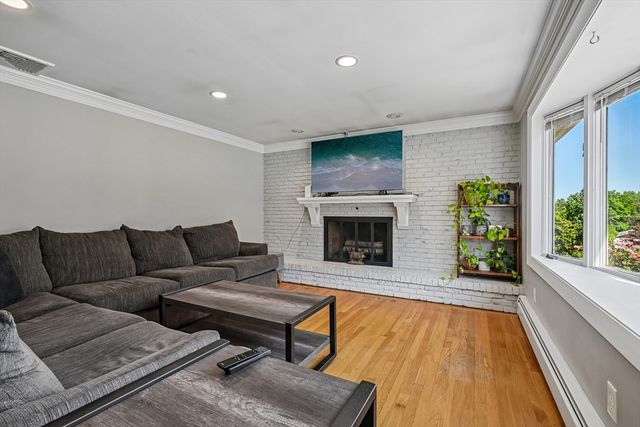 34 Duston Dr, Methuen, MA 01844