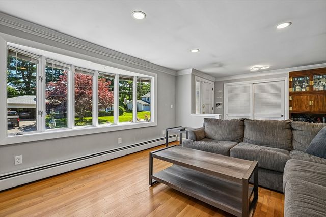 34 Duston Dr, Methuen, MA 01844