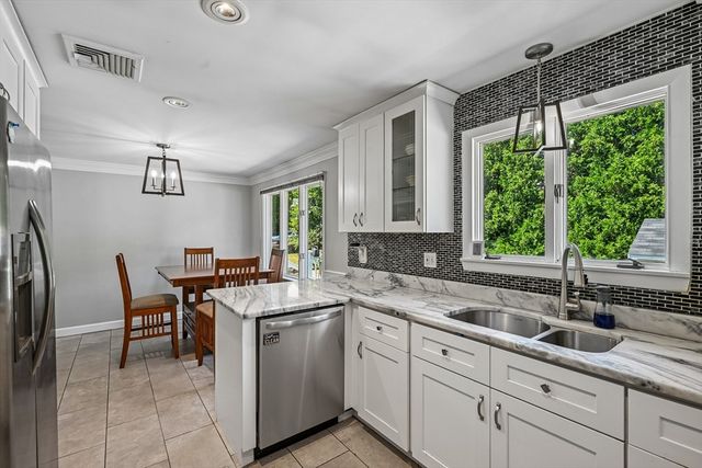 34 Duston Dr, Methuen, MA 01844