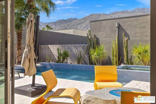 1065 Dane Drive, Palm Springs, CA 92262