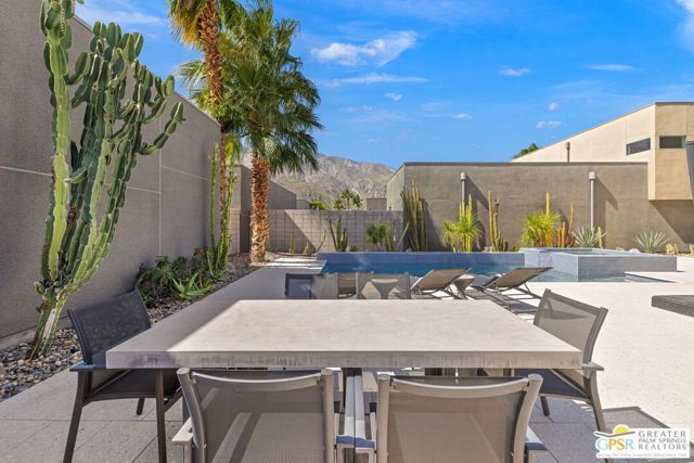1065 Dane Drive, Palm Springs, CA 92262