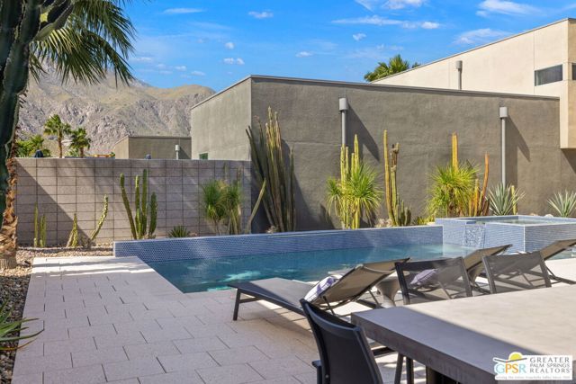 1065 Dane Drive, Palm Springs, CA 92262