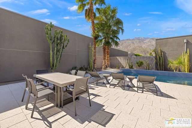 1065 Dane Drive, Palm Springs, CA 92262