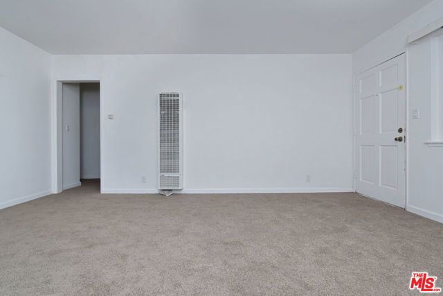 9301 Darby Avenue, Northridge (los Angeles), CA 91325