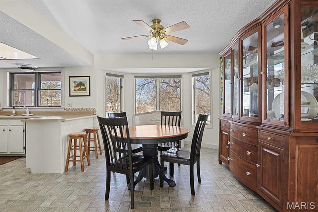 51 Berkshire Drive, Washington, MO 63090