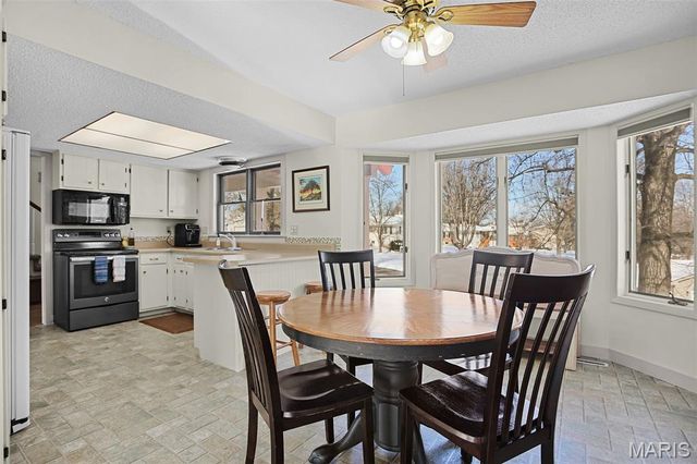 51 Berkshire Drive, Washington, MO 63090