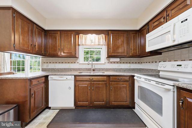 20011 CHERRY HILL CIR, Hagerstown, MD 21742