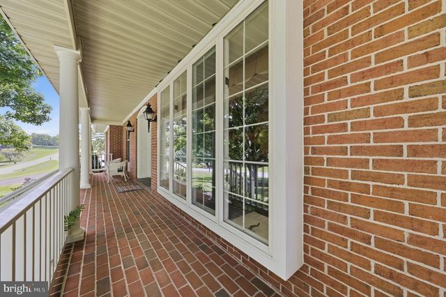 20011 CHERRY HILL CIR, Hagerstown, MD 21742