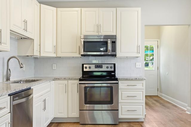 396 E Mithoff Street, Columbus, OH 43206