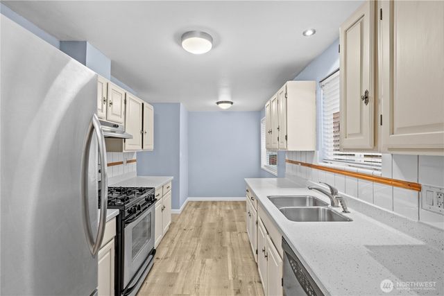 16709 58th Place W, Lynnwood, WA 98037