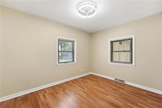 2012 S Ralston Avenue, Independence, MO 64052