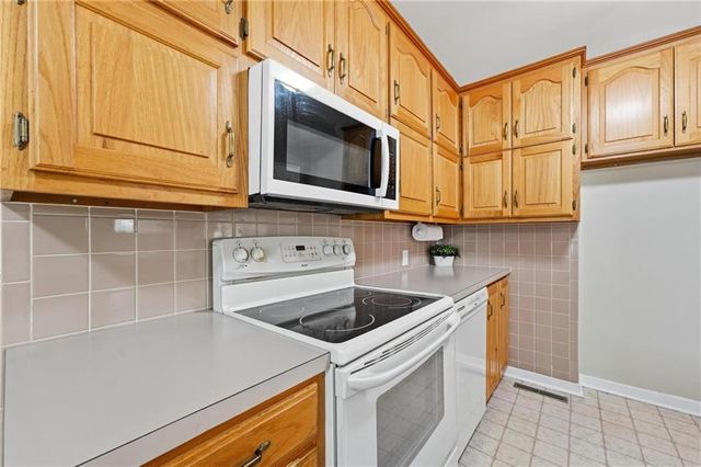2012 S Ralston Avenue, Independence, MO 64052