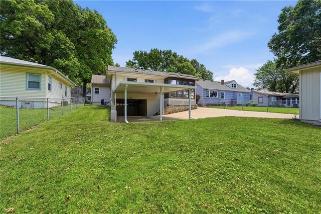 2012 S Ralston Avenue, Independence, MO 64052