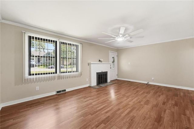 2012 S Ralston Avenue, Independence, MO 64052