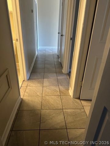 6966 E 20th Place, Tulsa, OK 74112