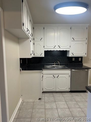 6966 E 20th Place, Tulsa, OK 74112