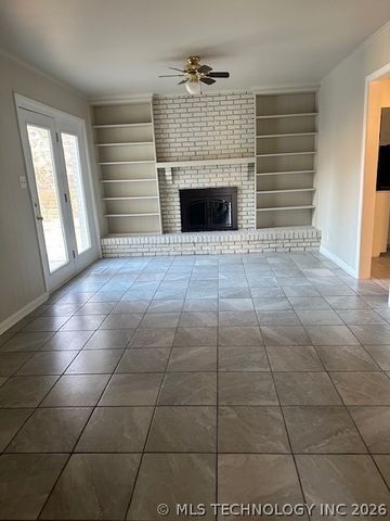 6966 E 20th Place, Tulsa, OK 74112