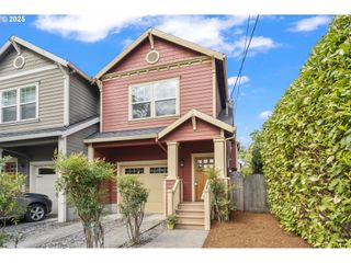 7641 N CURTIS Ave, Portland, OR 97217