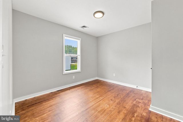 107 BROAD AVE, Ewing, NJ 08618
