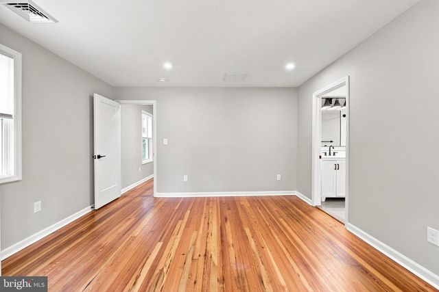107 BROAD AVE, Ewing, NJ 08618