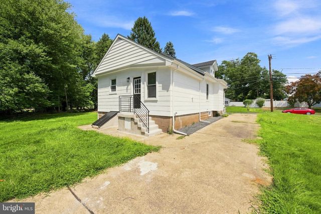 107 BROAD AVE, Ewing, NJ 08618