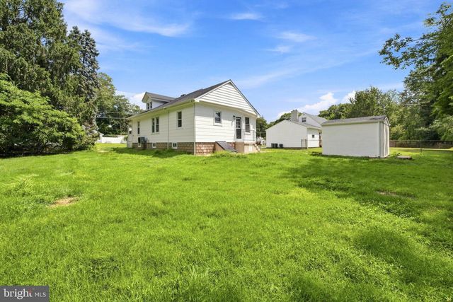 107 BROAD AVE, Ewing, NJ 08618