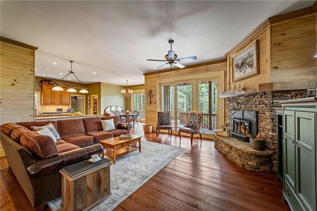 245 Old Anderson Creek, Ellijay, GA 30536