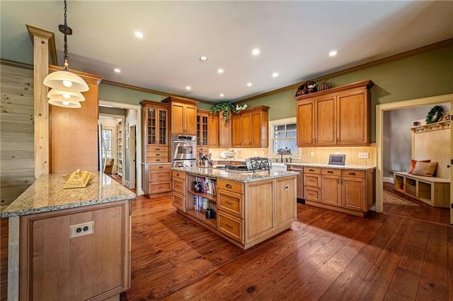 245 Old Anderson Creek, Ellijay, GA 30536