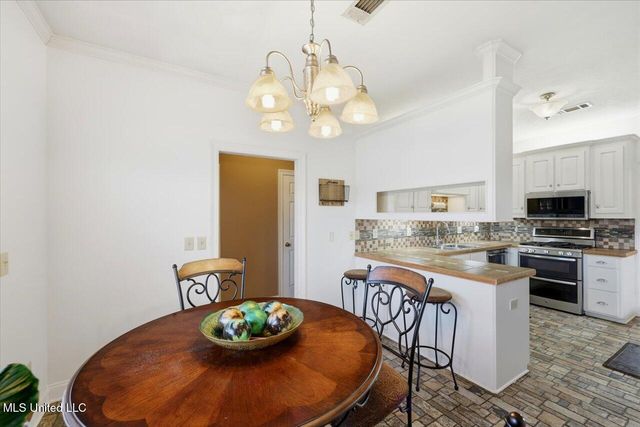 5301 Gardens Way, Byram, MS 39272