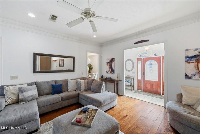 5301 Gardens Way, Byram, MS 39272