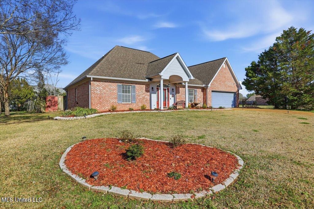 5301 Gardens Way, Byram, MS 39272