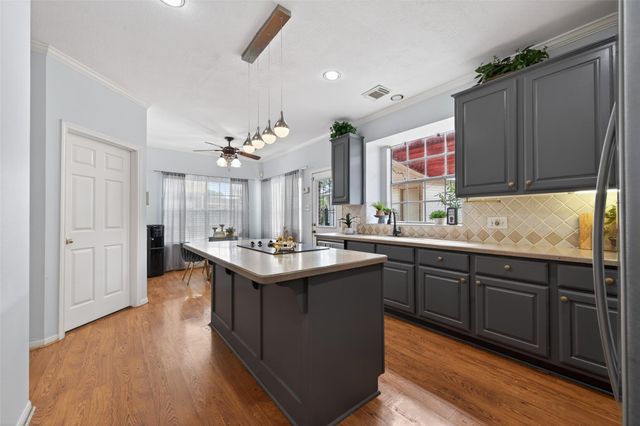 6214 Spencers Glen Way, Sugar Land, TX 77479