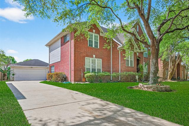 6214 Spencers Glen Way, Sugar Land, TX 77479