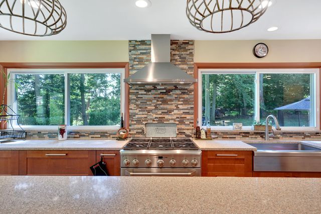 12 Crest Drive, Colts Neck, NJ 07722