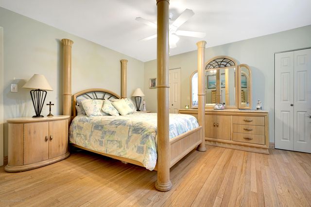 12 Crest Drive, Colts Neck, NJ 07722