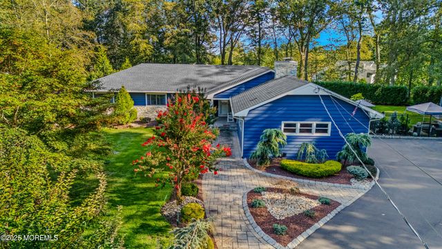 12 Crest Drive, Colts Neck, NJ 07722