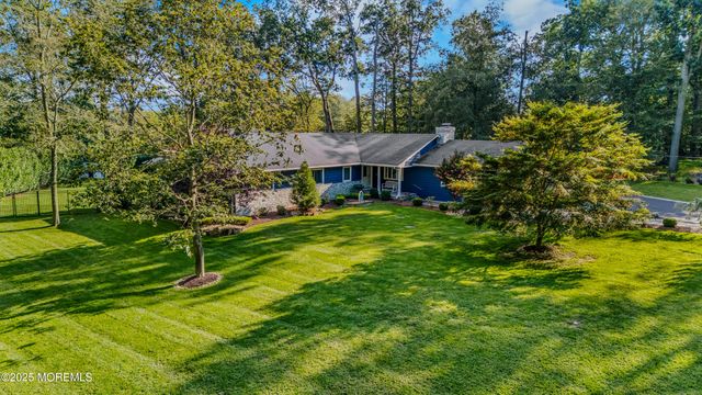 12 Crest Drive, Colts Neck, NJ 07722