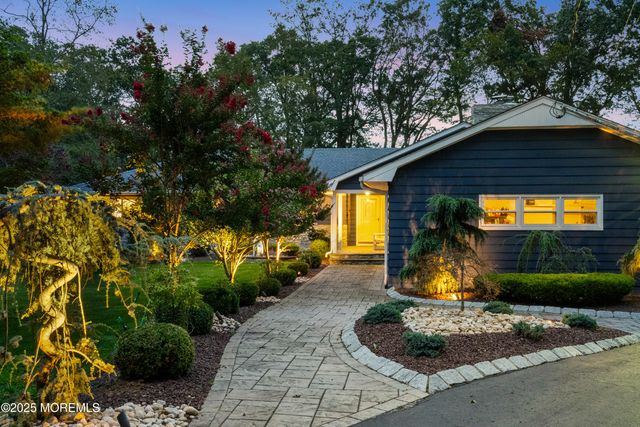 12 Crest Drive, Colts Neck, NJ 07722