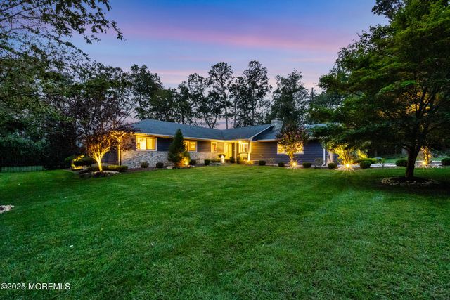 12 Crest Drive, Colts Neck, NJ 07722