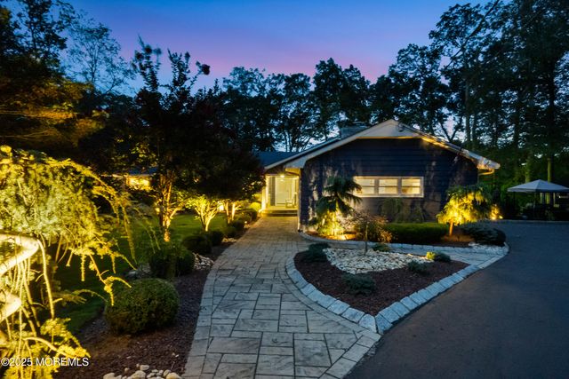 12 Crest Drive, Colts Neck, NJ 07722