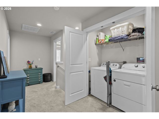 8714 N 3RD Way, Ridgefield, WA 98642