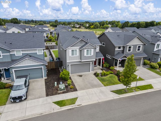 8714 N 3RD Way, Ridgefield, WA 98642