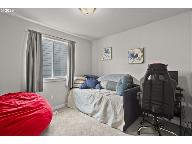 8714 N 3RD Way, Ridgefield, WA 98642