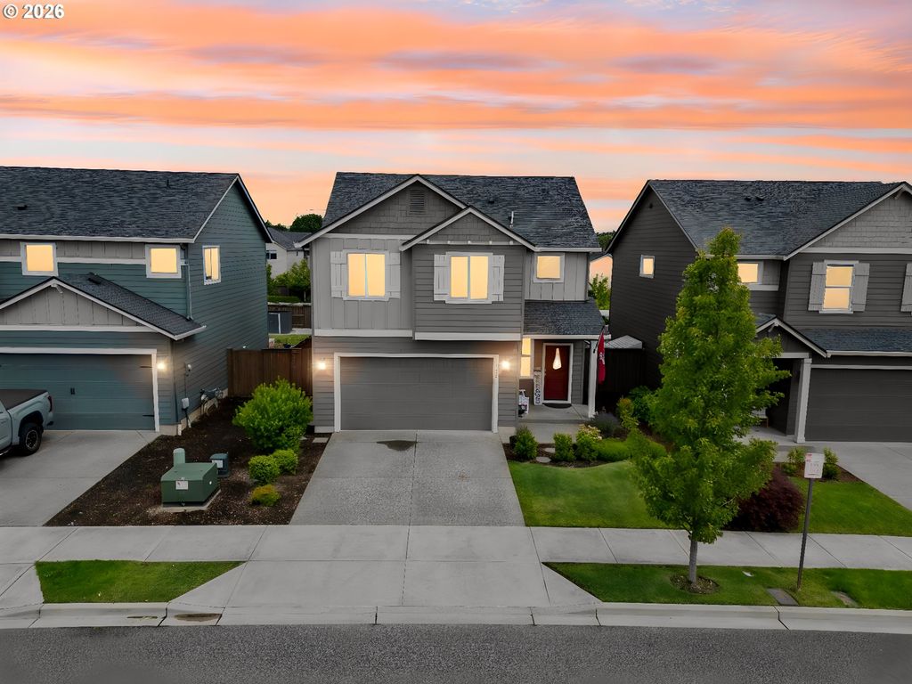 8714 N 3RD Way, Ridgefield, WA 98642