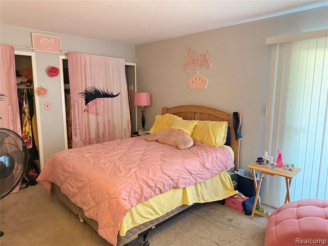 25354 Shiawassee Circle 28596, Southfield, MI 48033