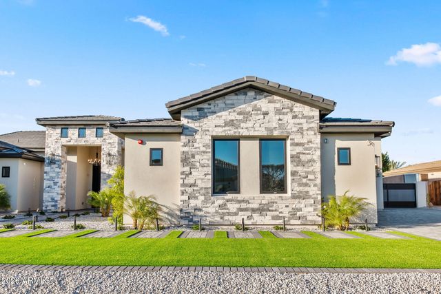 18024 W MONTEBELLO Avenue, Litchfield Park, AZ 85340