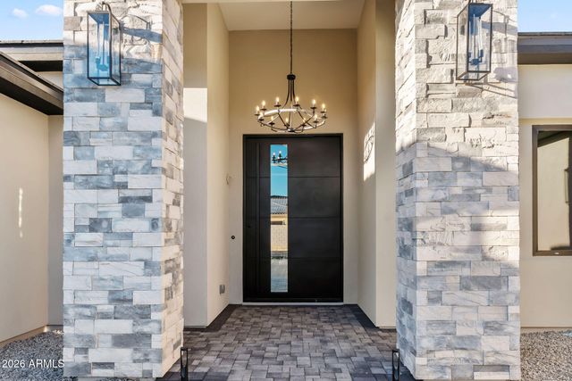 18024 W MONTEBELLO Avenue, Litchfield Park, AZ 85340