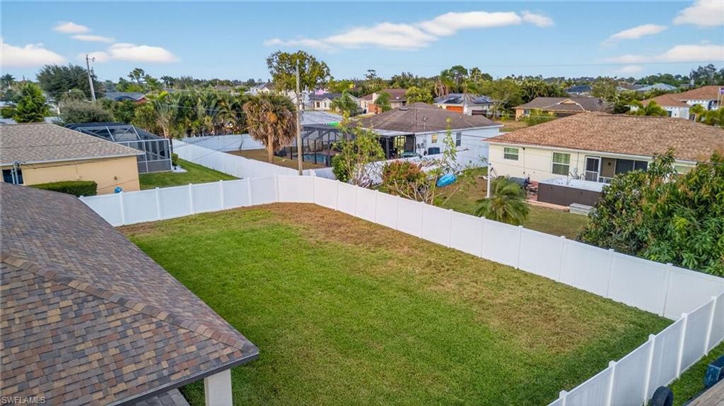 Image 26 of property listing at 1203 SW 11th PL, Cape Coral, FL 33991